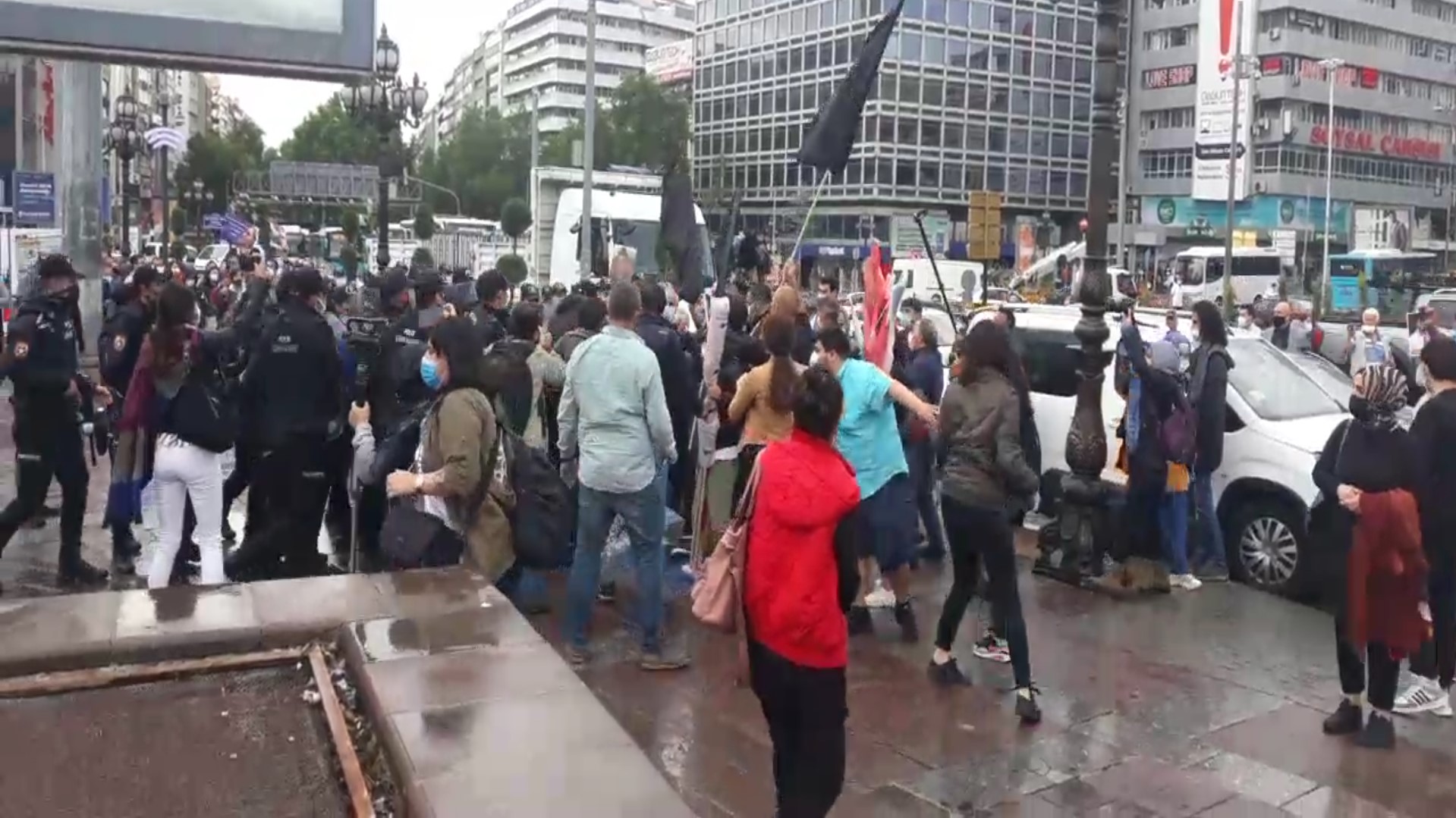 Ankara’da Taksim Direnişi’nin 8. Yılında Sokaktaydık