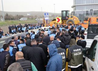 İBB Zabıtalarıyla Kartal Belediyesi Zabıtaları Birbirine Girdi