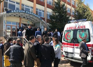 O Rektör İstifa Etti