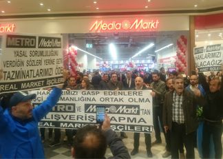 Real İşçileri Direnişe Devam Ediyor