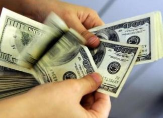 Dün Geceyarısı Açılan Asya Piyasaları Dolara Rekor Kırdırttı