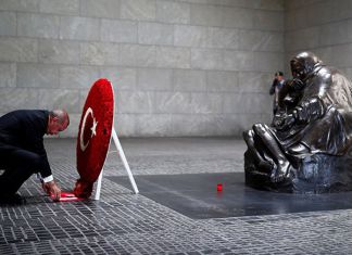 Diktatörlük Kurbanları Anıtını Ziyaret Eden Erdoğan’a Cumartesi Annelerinden Tepki