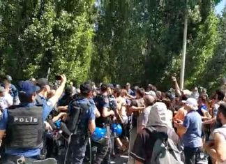 ODTÜ’de Ağaç Katliamı, Karşı Koyan Öğrencilere Polis Saldırısı