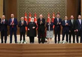 Kabine Üyesi Bakanların Sağlığı Sıkı Takipte