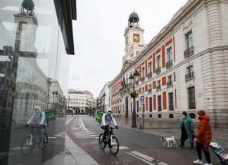 İspanya’da Huzurevinde Yalnız Bırakılan Yaşlılar Tesadüfen Bulundu