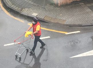 Şok Market, İşçileri Yürüyerek Siparişe Çıkarıyor