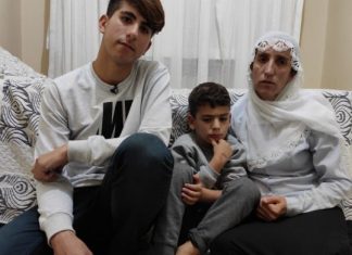 Polisten Ev Baskınında Köpekli İşkence