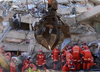 İzmir’de Yaşamını Yitirenlerin Sayısı 116’ya Yükseldi