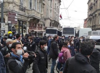 İstanbul’da HDP’nin Eylemine Polis saldırsı