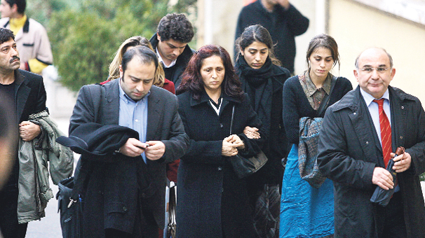 “Bu Cinayetin Asıl Faili Devlettir” Diyen Dink Ailesi Artık Yargılamaya Katılmayacak