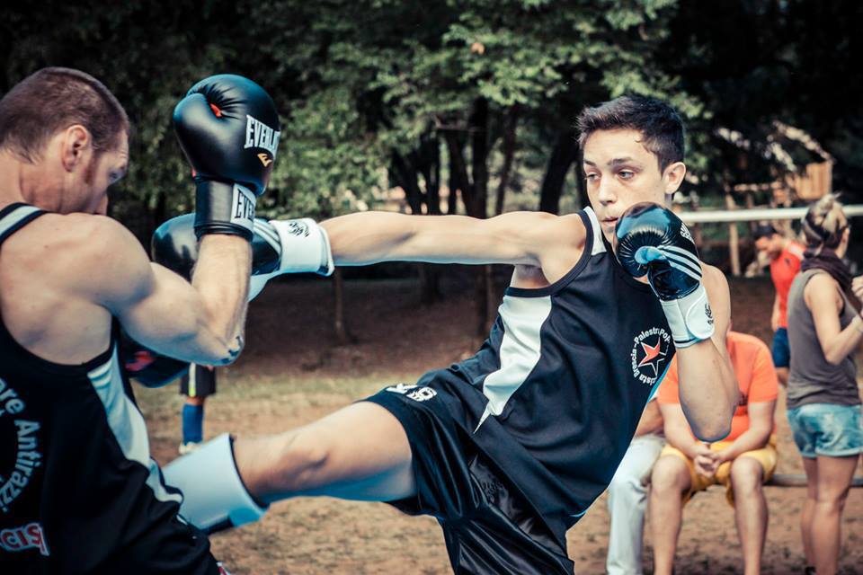 Faşizme Karşı  MUAY THAi