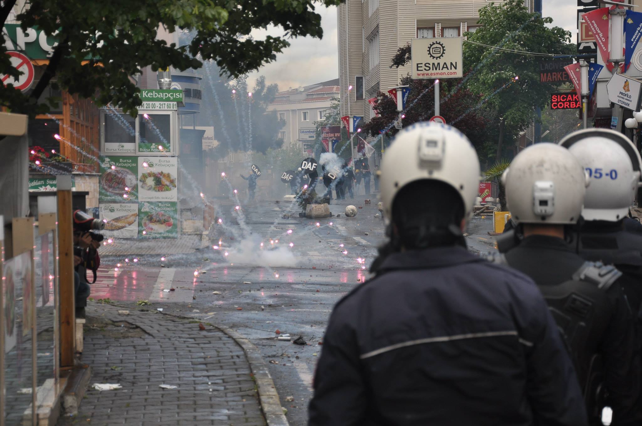 Yasaya, Yasağa Karşı 1 MAYIS KAVGADIR