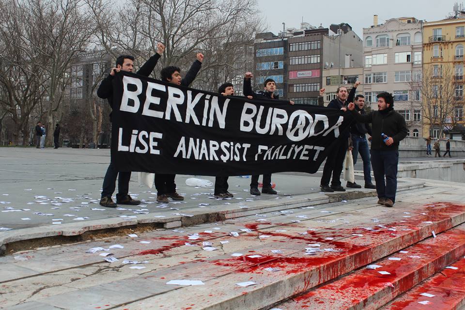 BERKiN BURADA BiZ BURADAYIZ